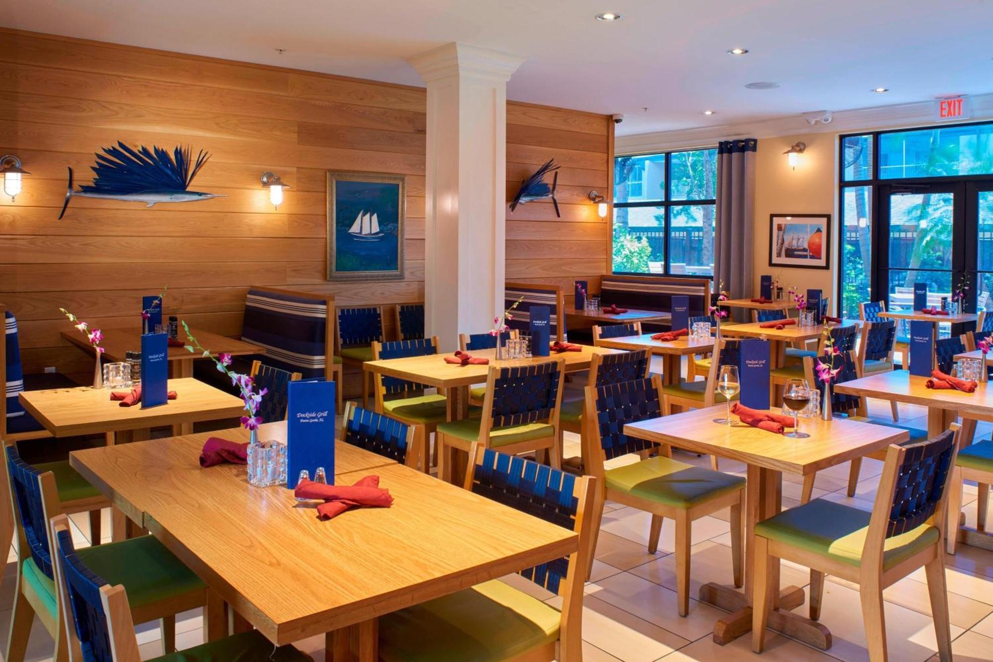 蓬塔戈尔达海港福朋喜来登酒店 外观 照片